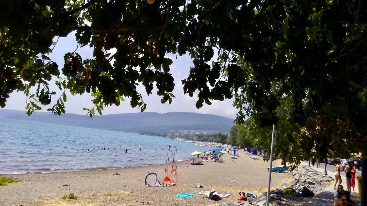 Alloggio Turistico D'Annunzio Bracciano  Exterior foto